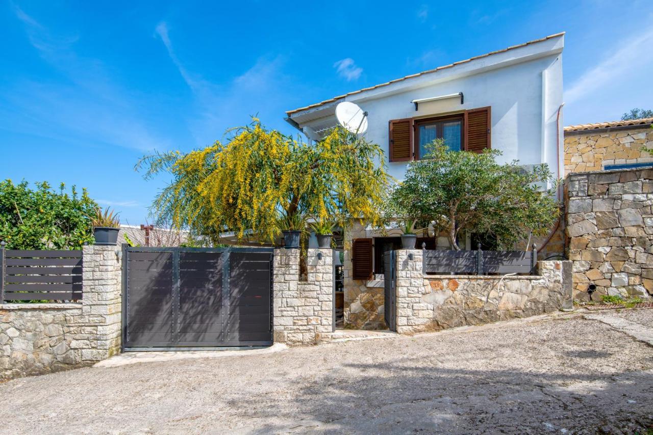 Hara Luxury House Villa ไกออส ภายนอก รูปภาพ